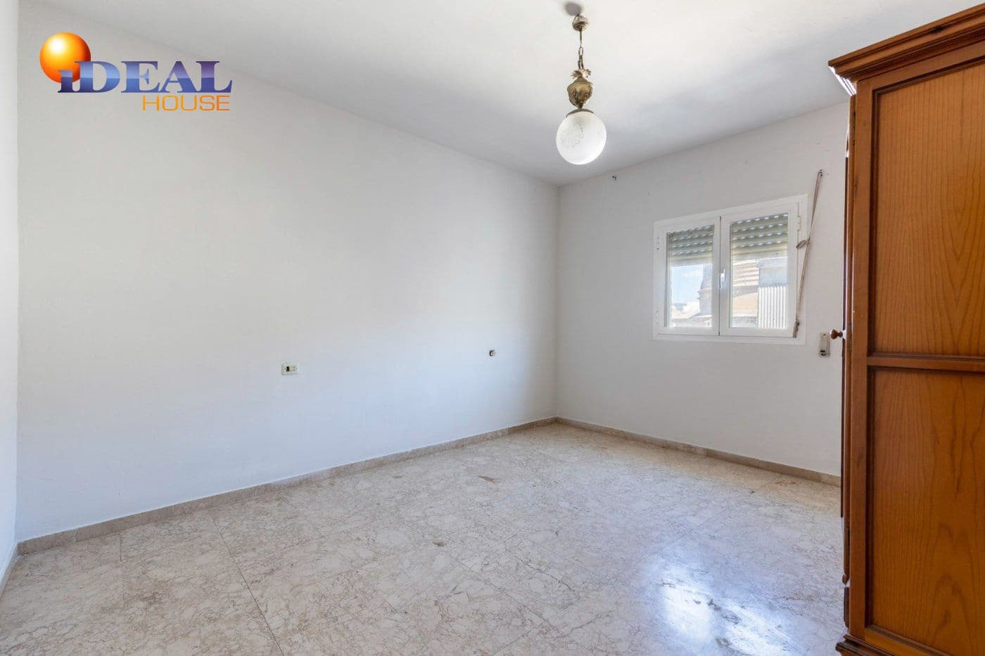 3 makuuhuone Asunto myytävänä paikassa Montefrio - 39 900 € (Ref: 9433688)