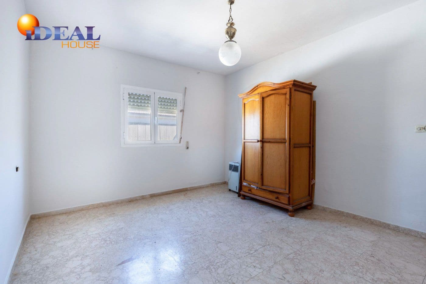 3 makuuhuone Asunto myytävänä paikassa Montefrio - 39 900 € (Ref: 9433688)