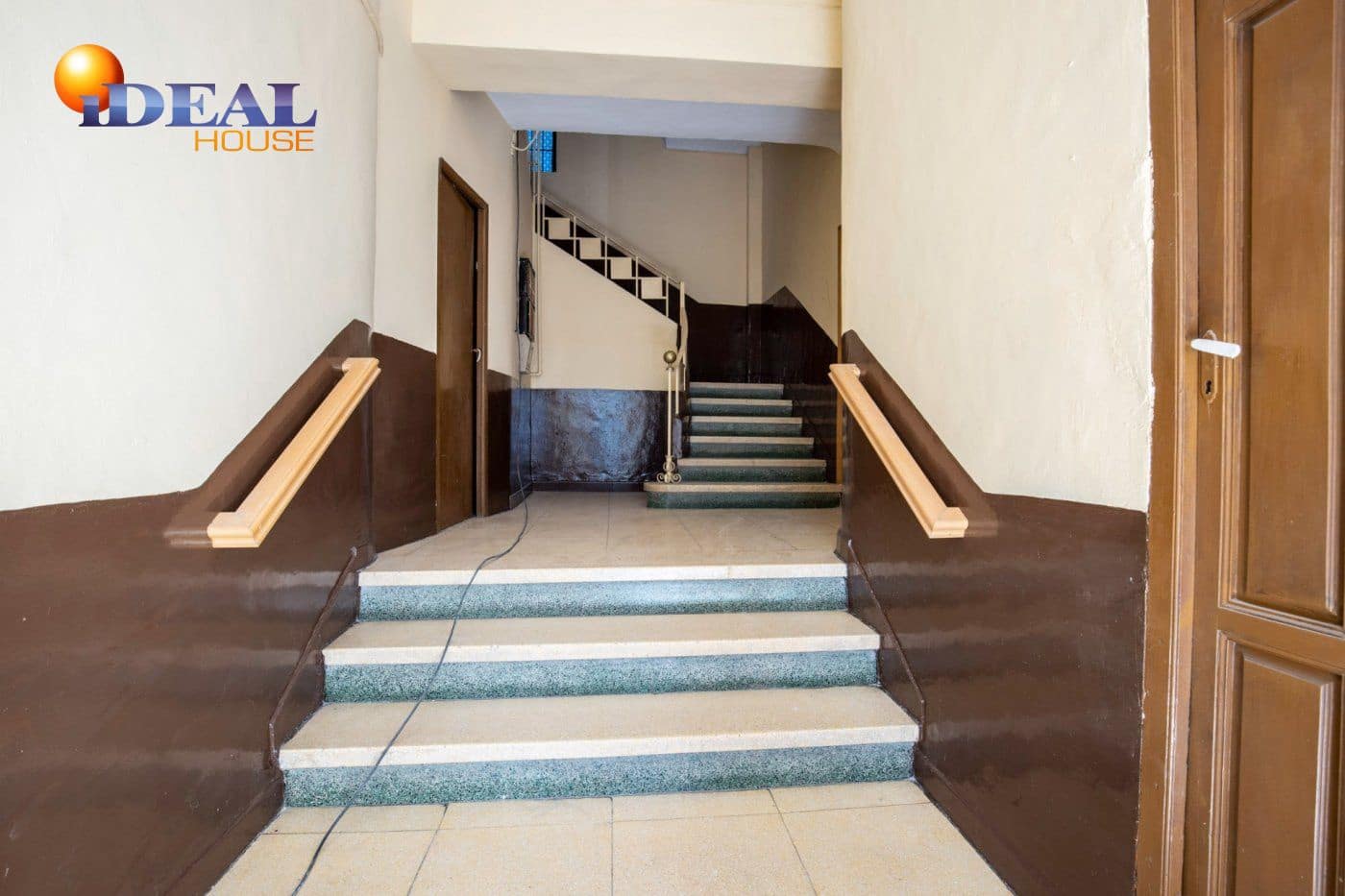 3 makuuhuone Asunto myytävänä paikassa Montefrio - 39 900 € (Ref: 9433688)