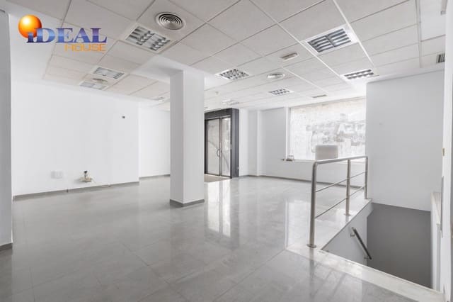 Comercial para venda em Montefrío - 159 900 € (Ref: 9433689)