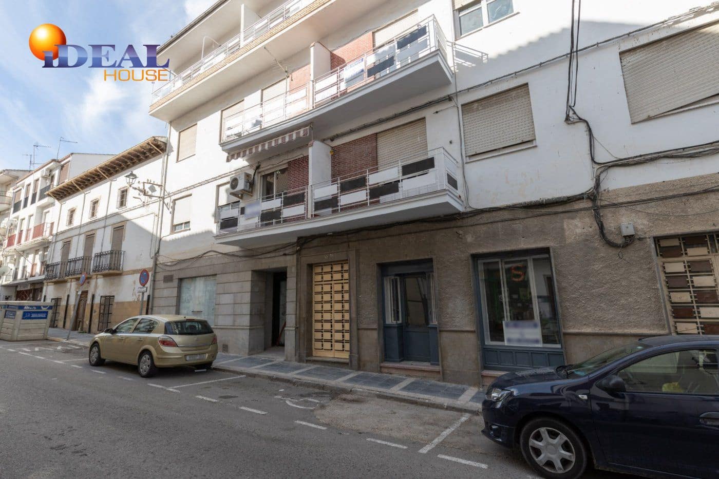 Commercial for sale in Montefrio - € 159,900 (Ref: 9433689)