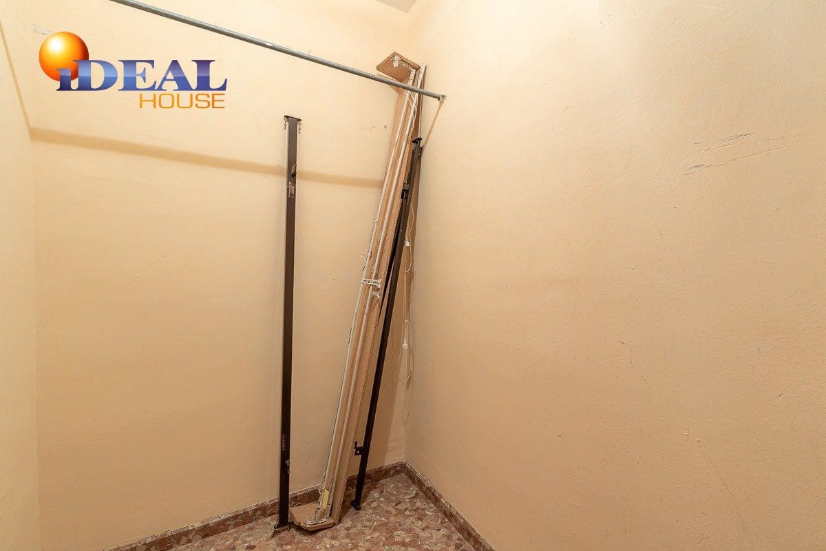 3 bedroom Flat for sale in Alhama de Granada - € 115,000 (Ref: 9433692)