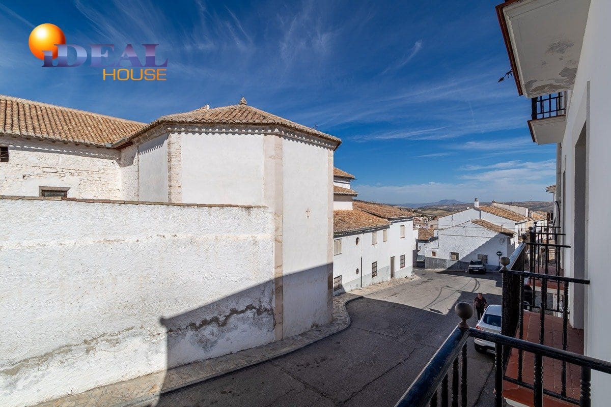 3 bedroom Flat for sale in Alhama de Granada - € 115,000 (Ref: 9433692)