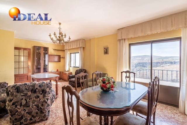 Piso de 3 habitaciones en Alhama de Granada en venta - 115.000 € (Ref: 9433692)