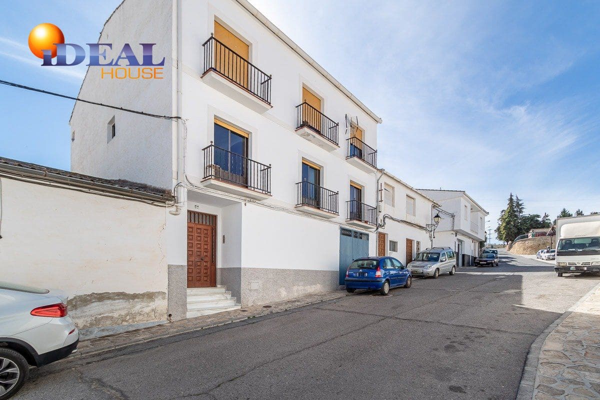 3 bedroom Flat for sale in Alhama de Granada - € 115,000 (Ref: 9433692)