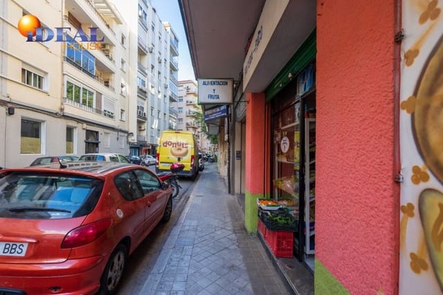 Kommersiell till salu i Centro, Granada stad - 65 000 € (Ref: 9433694)