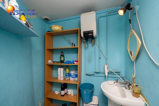 Kommersiell till salu i Centro, Granada stad - 65 000 € (Ref: 9433694)