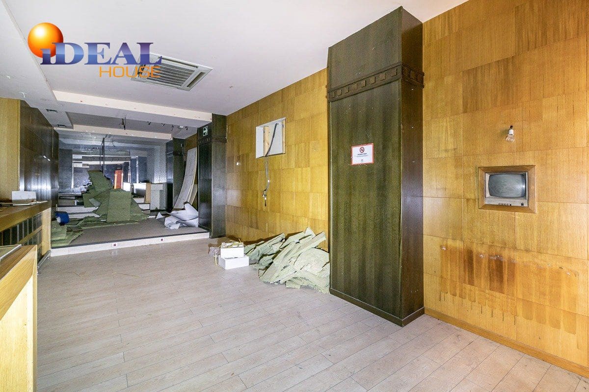 Commerciale in vendita in Granada citta - 220.000 € (Rif: 9433699)