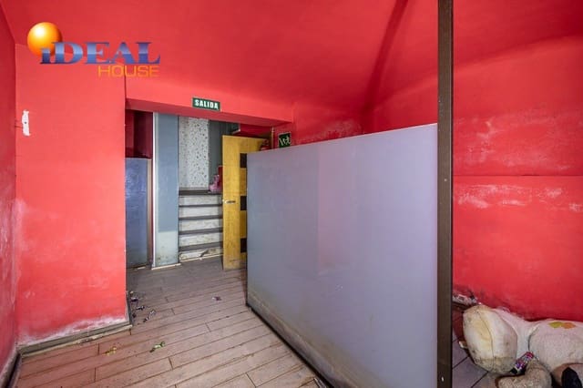 Commerciale in vendita in Granada città - 220.000 € (Rif: 9433699)