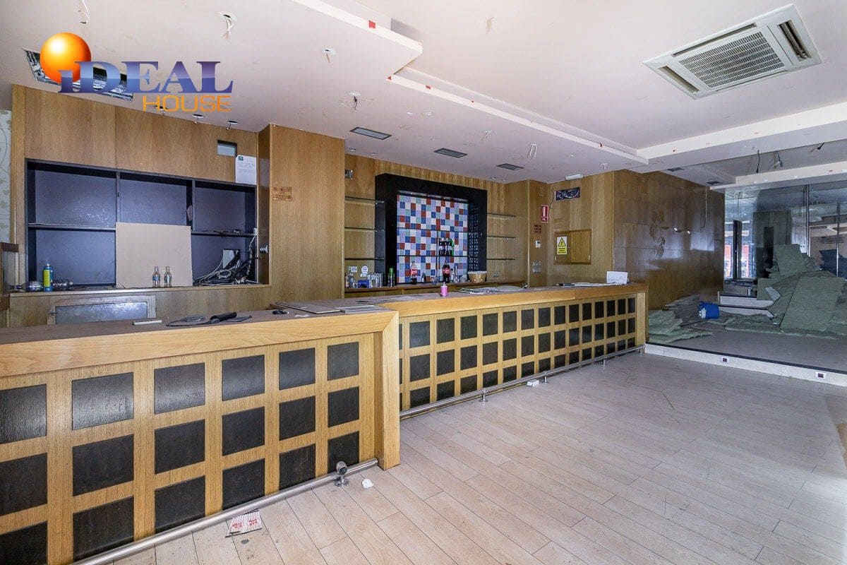 Commerciale in vendita in Granada citta - 220.000 € (Rif: 9433699)