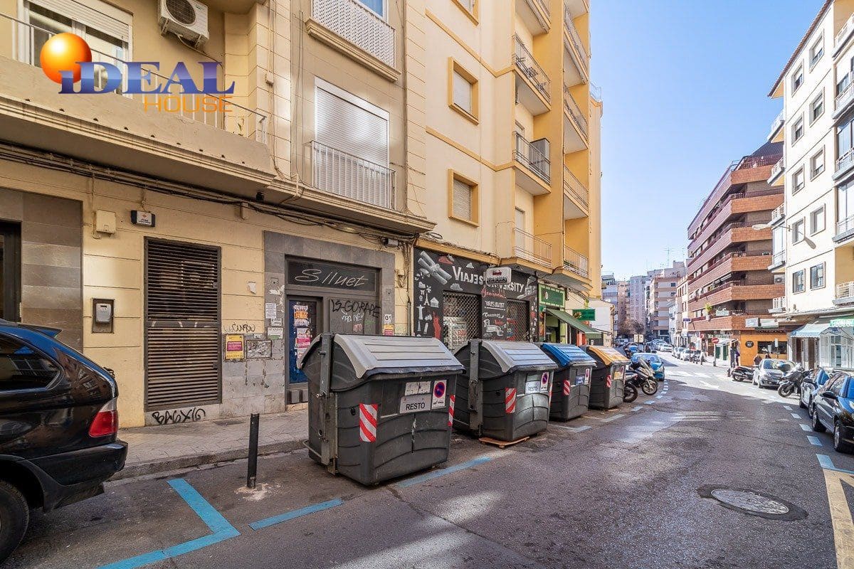 Commerciale in vendita in Granada citta - 220.000 € (Rif: 9433699)