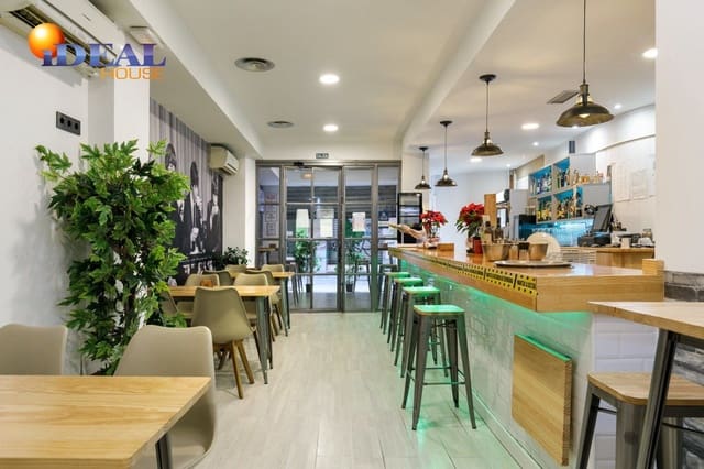 Erhverv til salg i Centro, Granada by - € 360.000 (Ref: 9433700)