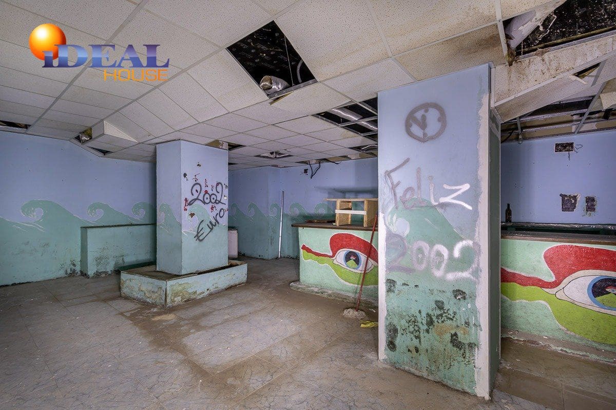 Commercieel te koop in Granada stad - € 135.000 (Ref: 9433704)