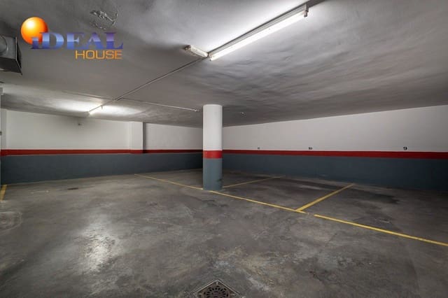 Garage for sale in Granada city - € 12,000 (Ref: 9433705)