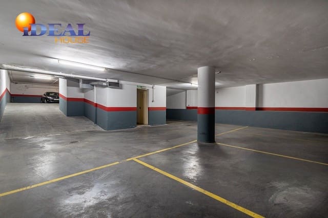 Garage for sale in Granada city - € 12,000 (Ref: 9433705)