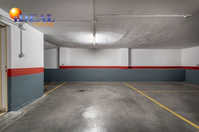 Garage for sale in Granada city - € 12,000 (Ref: 9433705)