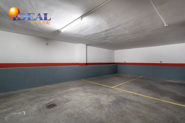 Garage for sale in Granada city - € 12,000 (Ref: 9433705)