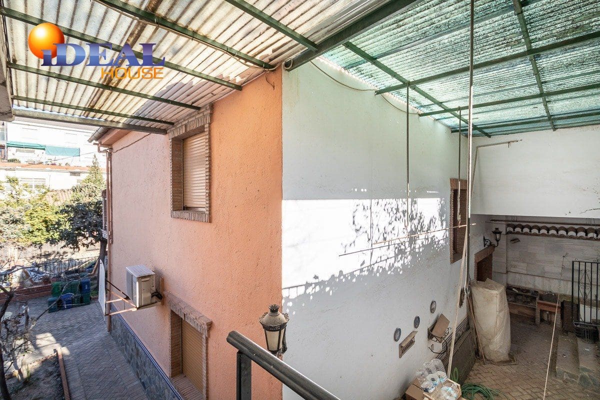 4 makuuhuone Huvila myytävänä paikassa Huetor Vega - 550 000 € (Ref: 9433706)