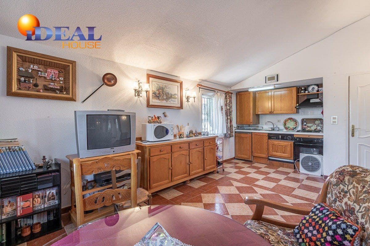 2 sovrum Villa till salu i Ventas de Huelma med pool garage - 115 000 € (Ref: 9433710)