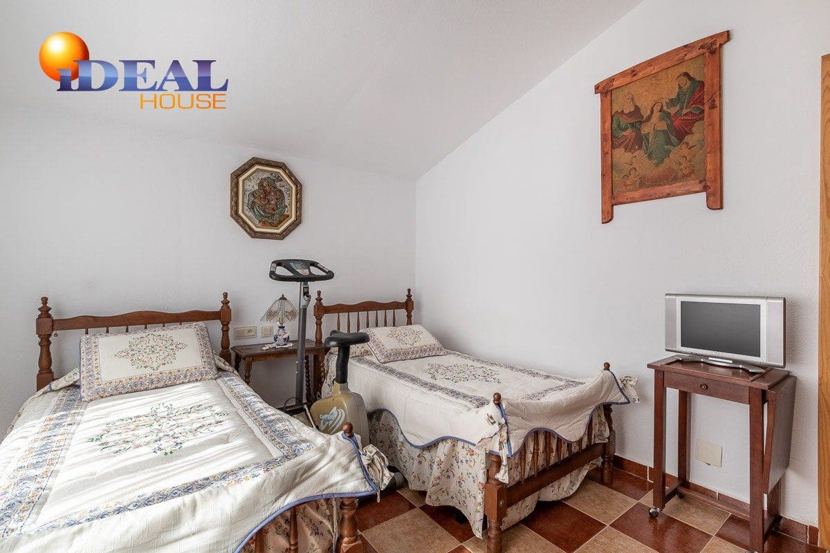 2 sovrum Villa till salu i Ventas de Huelma med pool garage - 115 000 € (Ref: 9433710)