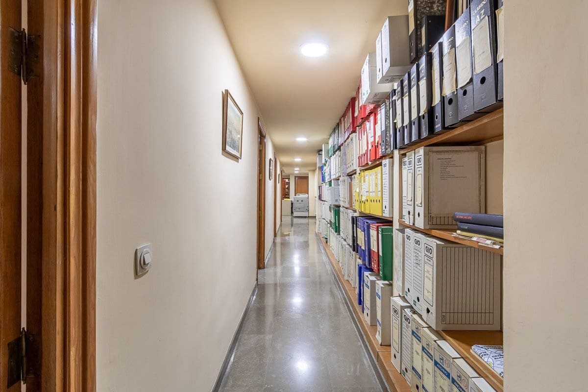 5 soveværelse Erhverv til salg i Granada by - € 225.000 (Ref: 9433711)