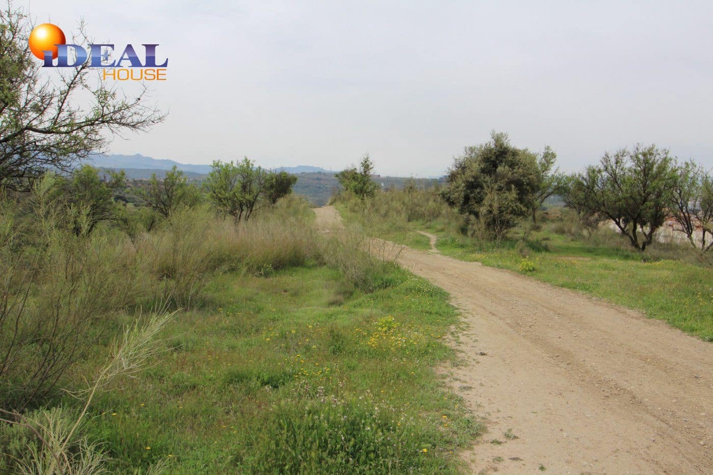 Finca/Country House for sale in Viznar - € 110,000 (Ref: 9433713)