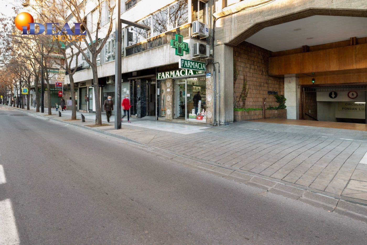 Garage for sale in Granada city - € 15,500 (Ref: 9433715)