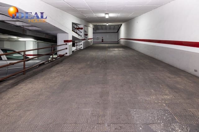 Garage for sale in Granada city - € 15,500 (Ref: 9433715)
