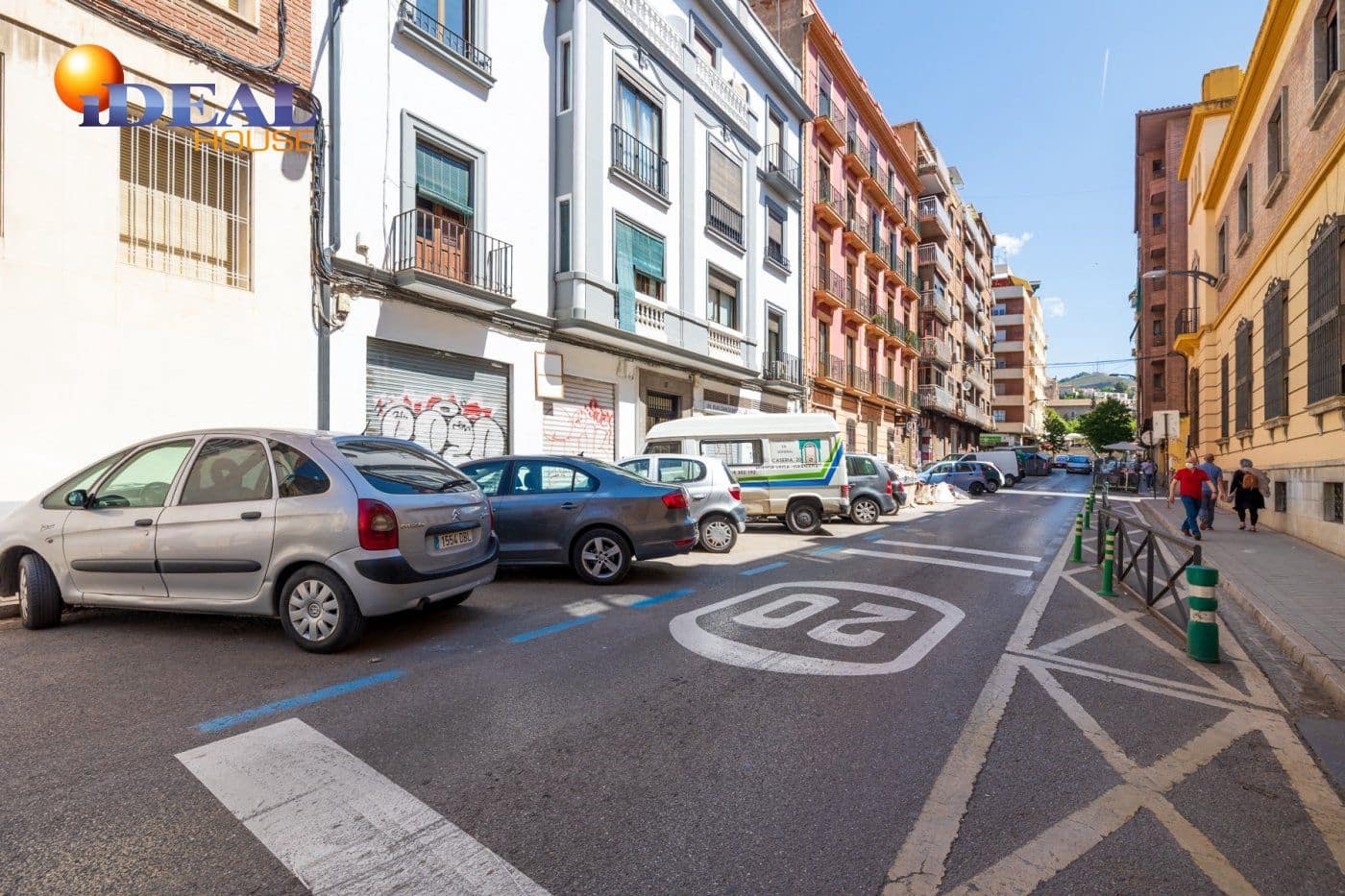 Commercial for sale in Granada city - € 195,000 (Ref: 9433718)