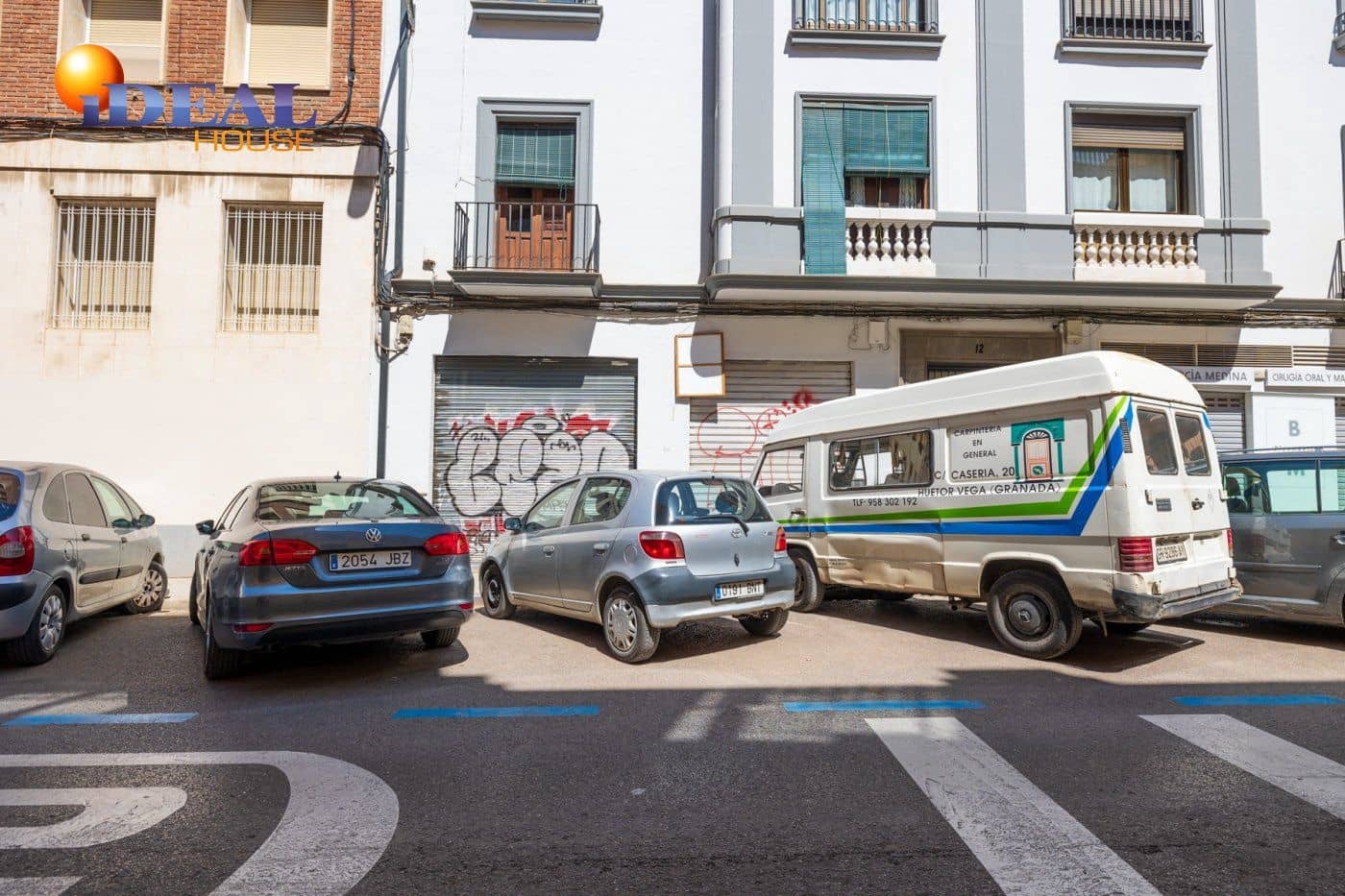 Commercial for sale in Granada city - € 195,000 (Ref: 9433718)