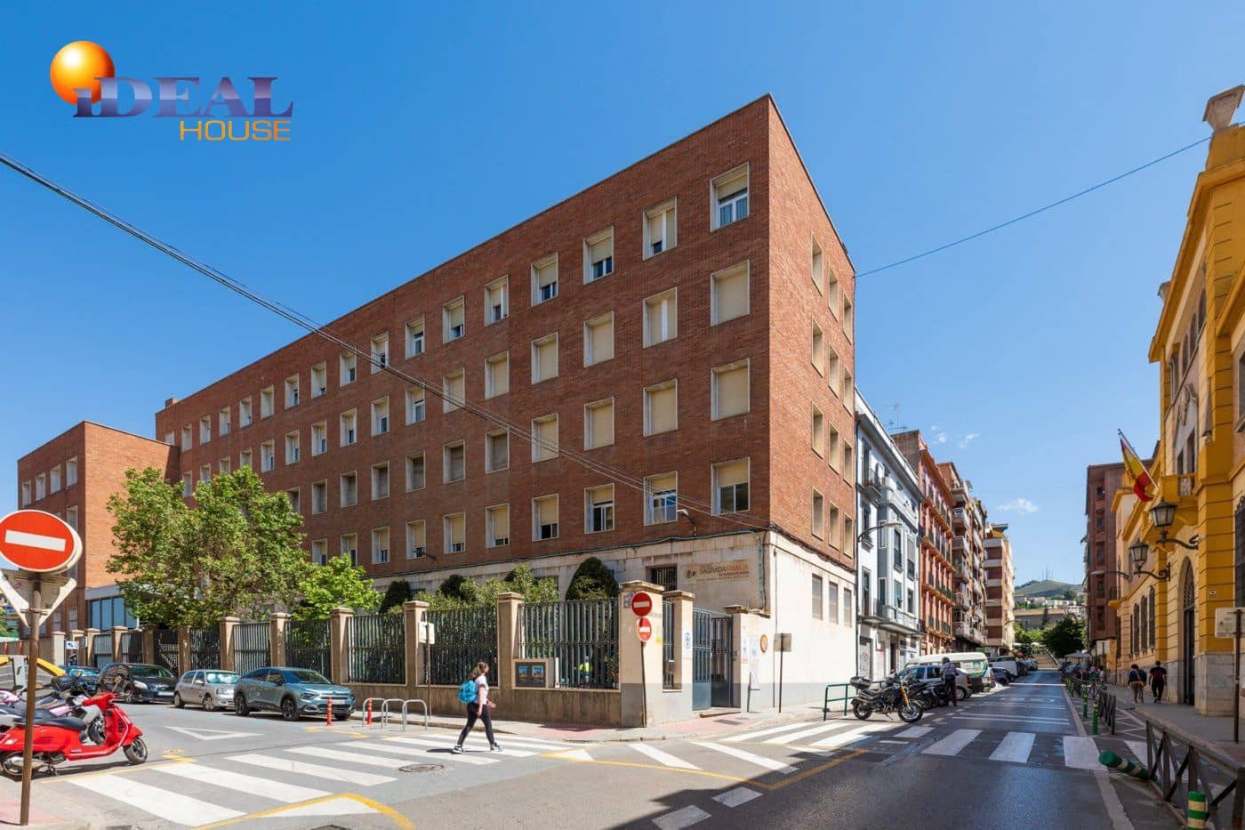 Commercial for sale in Granada city - € 195,000 (Ref: 9433718)