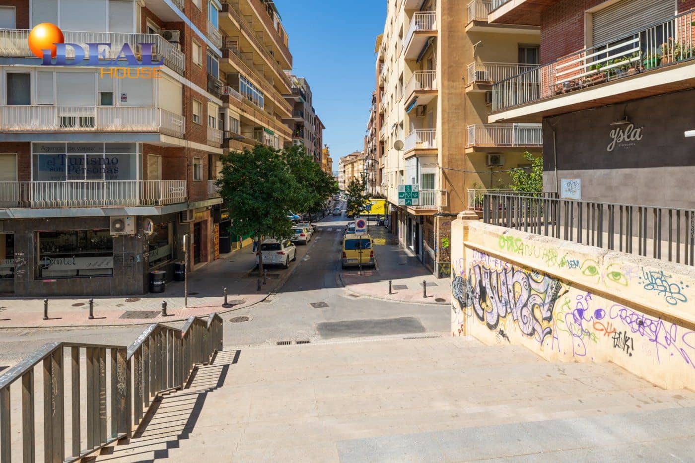 Commercial for sale in Granada city - € 195,000 (Ref: 9433718)
