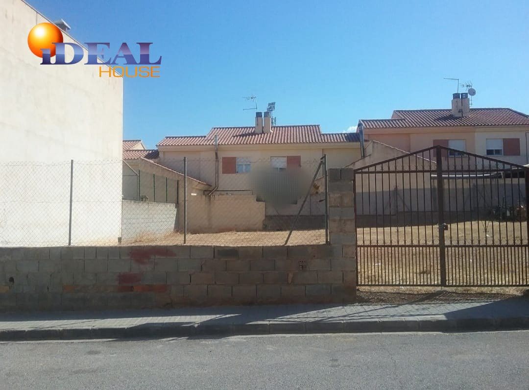 Działka budowlana na sprzedaż w Huetor Vega - 90 000 € (Ref: 9433722)