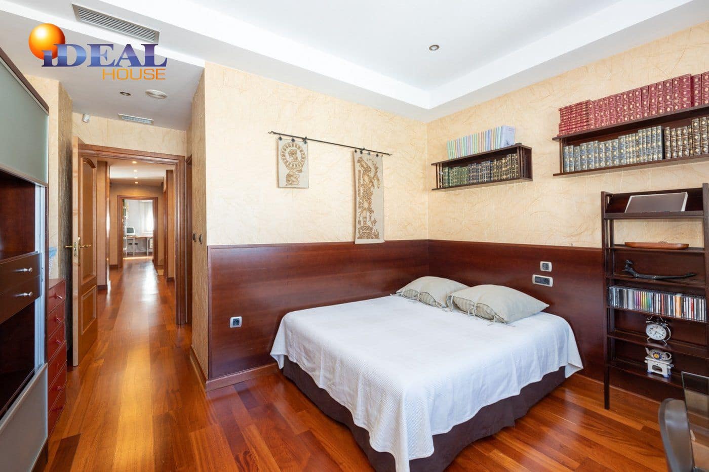 6 makuuhuone Huvila myytävänä paikassa Granada kaupunki mukana uima-altaan 
autotalli - 995 000 € (Ref: 9433725)