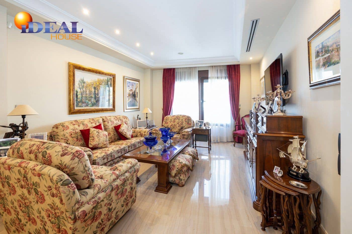 6 makuuhuone Huvila myytävänä paikassa Granada kaupunki mukana uima-altaan 
autotalli - 995 000 € (Ref: 9433725)