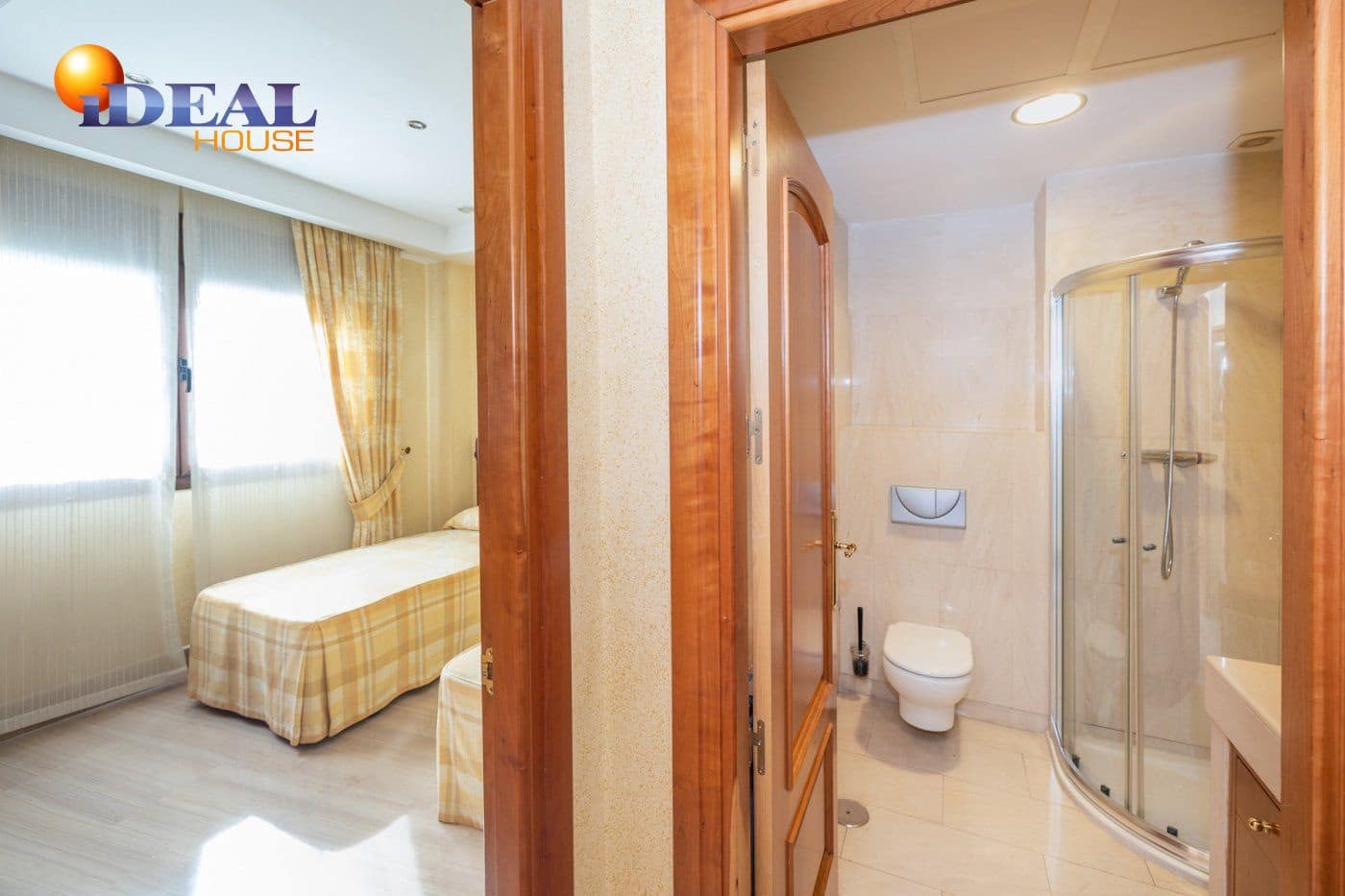 6 makuuhuone Huvila myytävänä paikassa Granada kaupunki mukana uima-altaan 
autotalli - 995 000 € (Ref: 9433725)