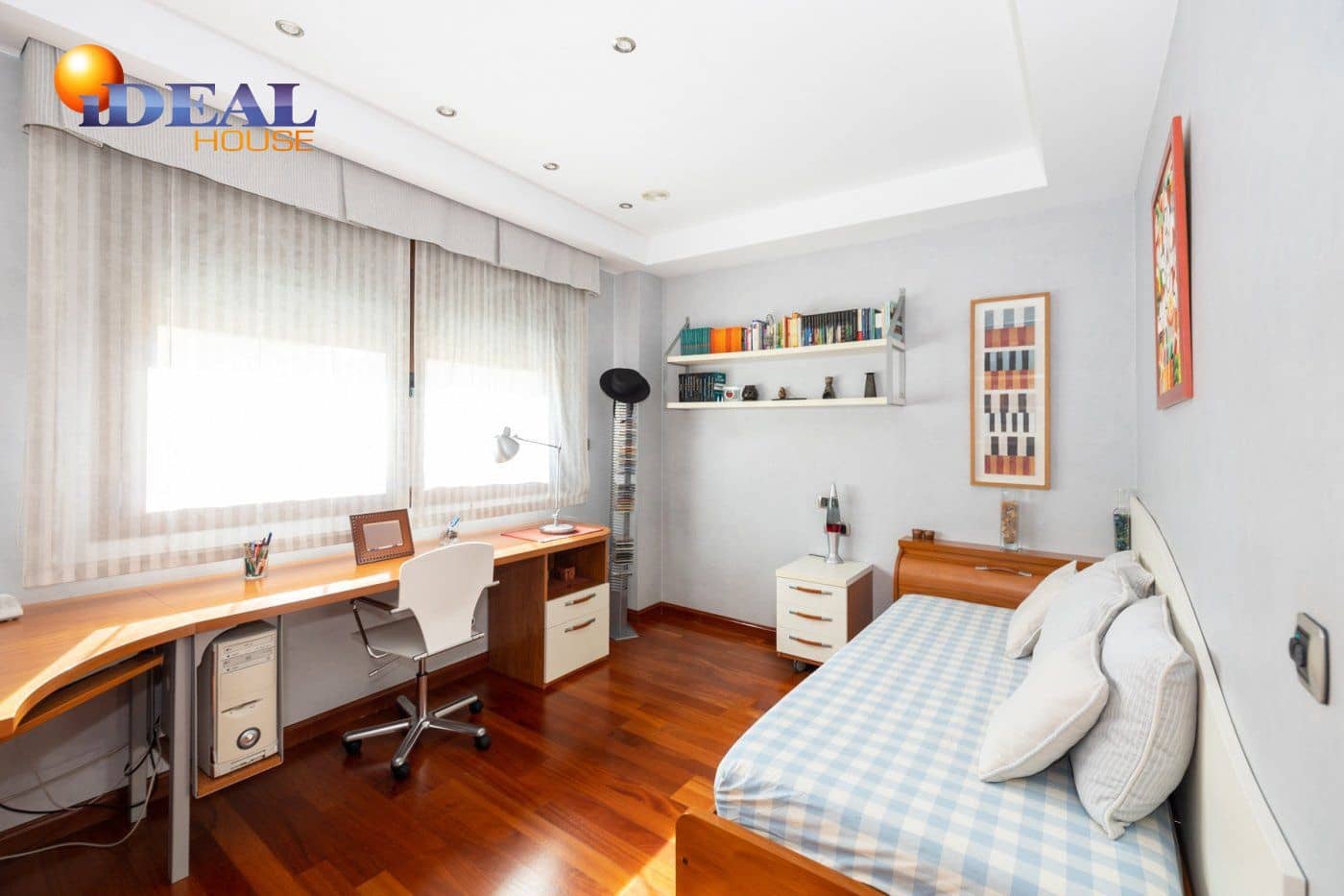 6 makuuhuone Huvila myytävänä paikassa Granada kaupunki mukana uima-altaan 
autotalli - 995 000 € (Ref: 9433725)