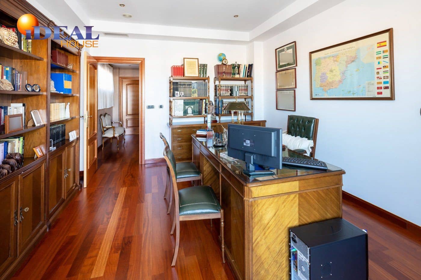 6 makuuhuone Huvila myytävänä paikassa Granada kaupunki mukana uima-altaan 
autotalli - 995 000 € (Ref: 9433725)