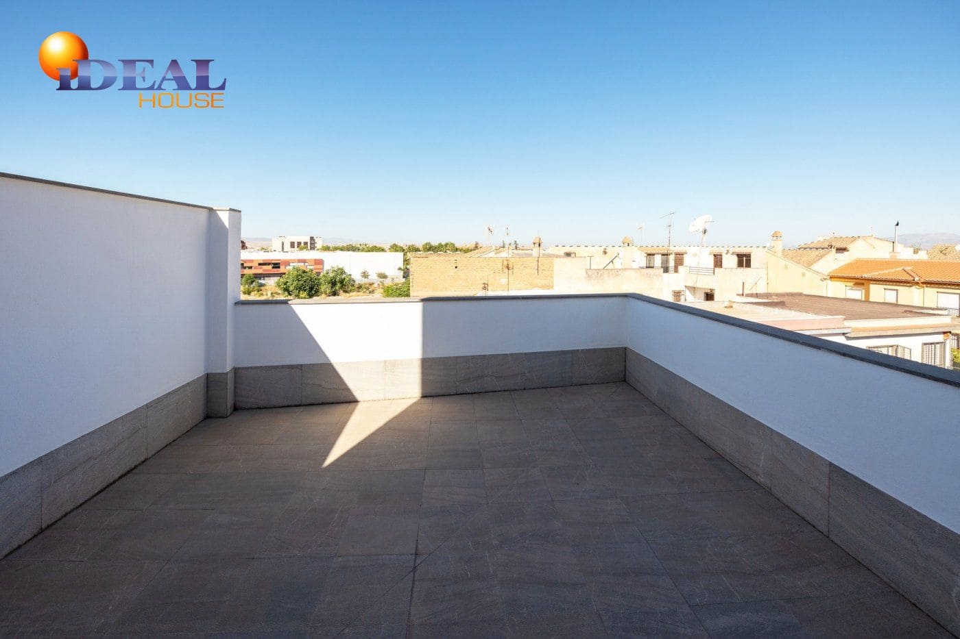 6 makuuhuone Huvila myytävänä paikassa Granada kaupunki mukana uima-altaan 
autotalli - 995 000 € (Ref: 9433725)