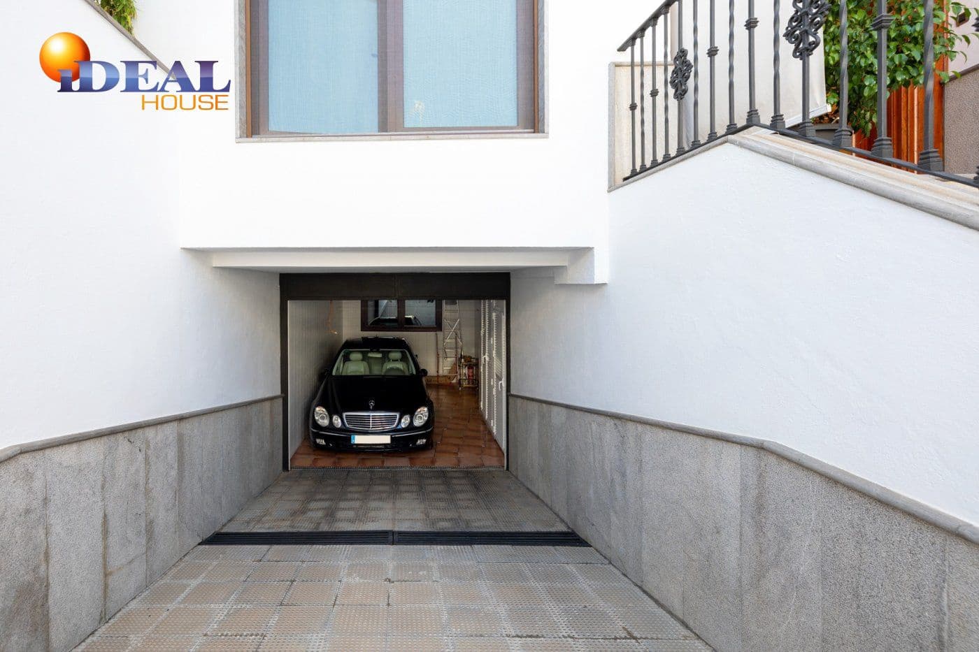 6 makuuhuone Huvila myytävänä paikassa Granada kaupunki mukana uima-altaan 
autotalli - 995 000 € (Ref: 9433725)