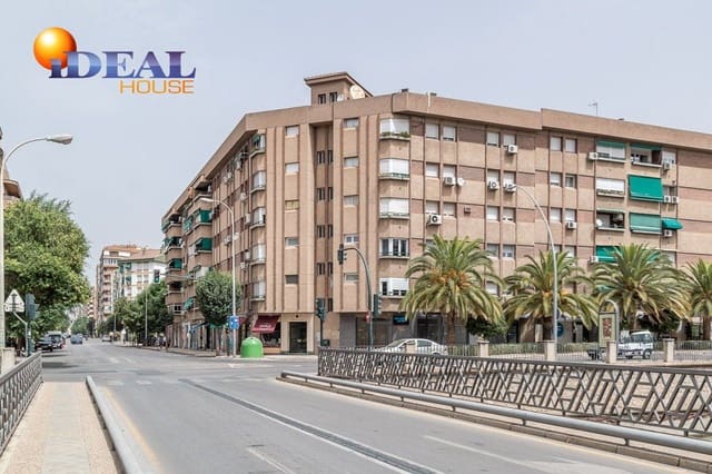 Commercial for sale in Genil, Granada city - € 99,000 (Ref: 9433726)