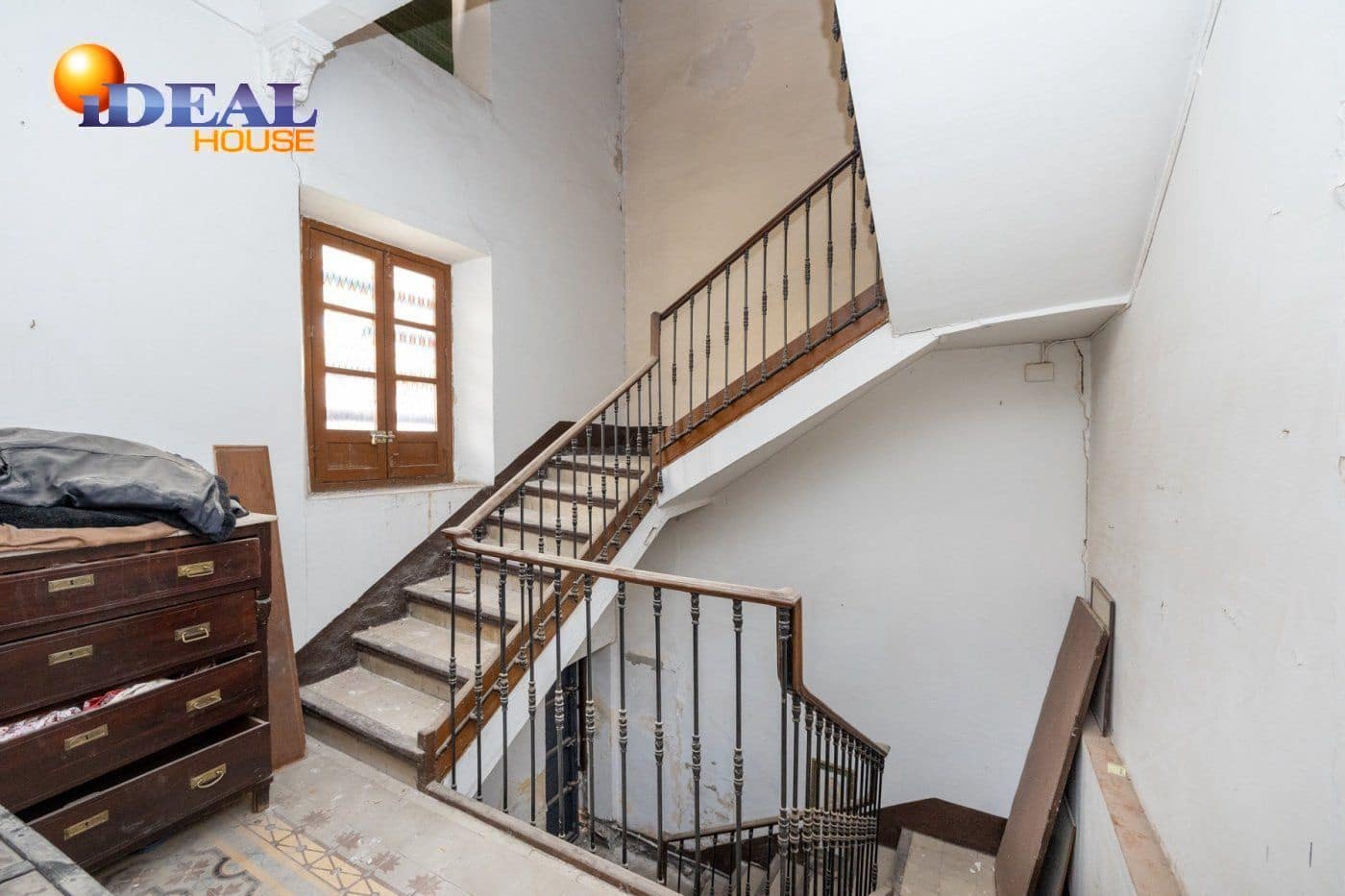 25 bedroom Villa for sale in Granada city - € 980,000 (Ref: 9433728)