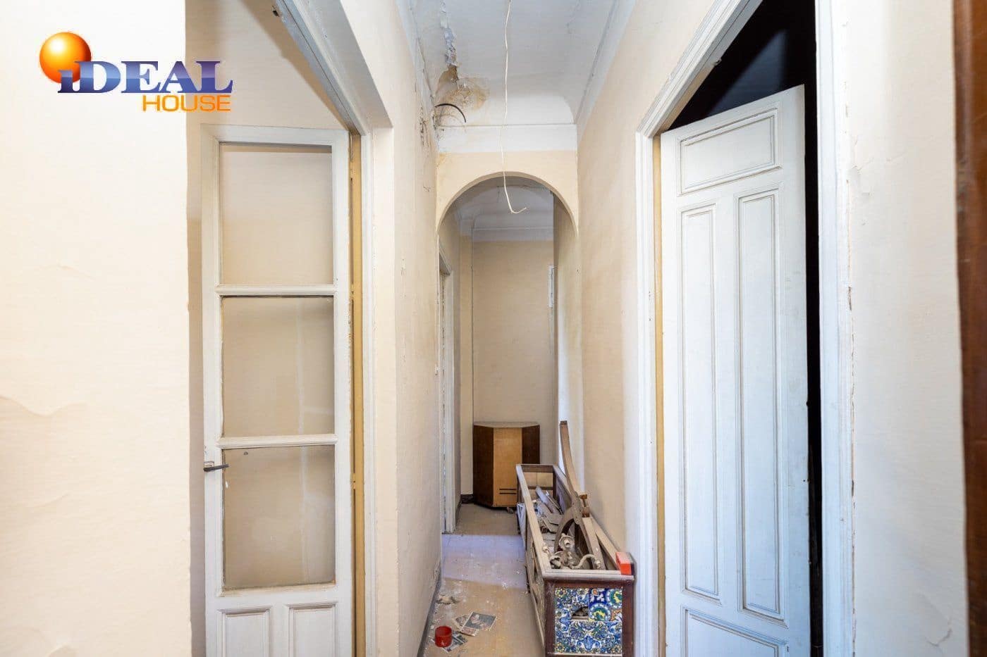 25 bedroom Villa for sale in Granada city - € 980,000 (Ref: 9433728)