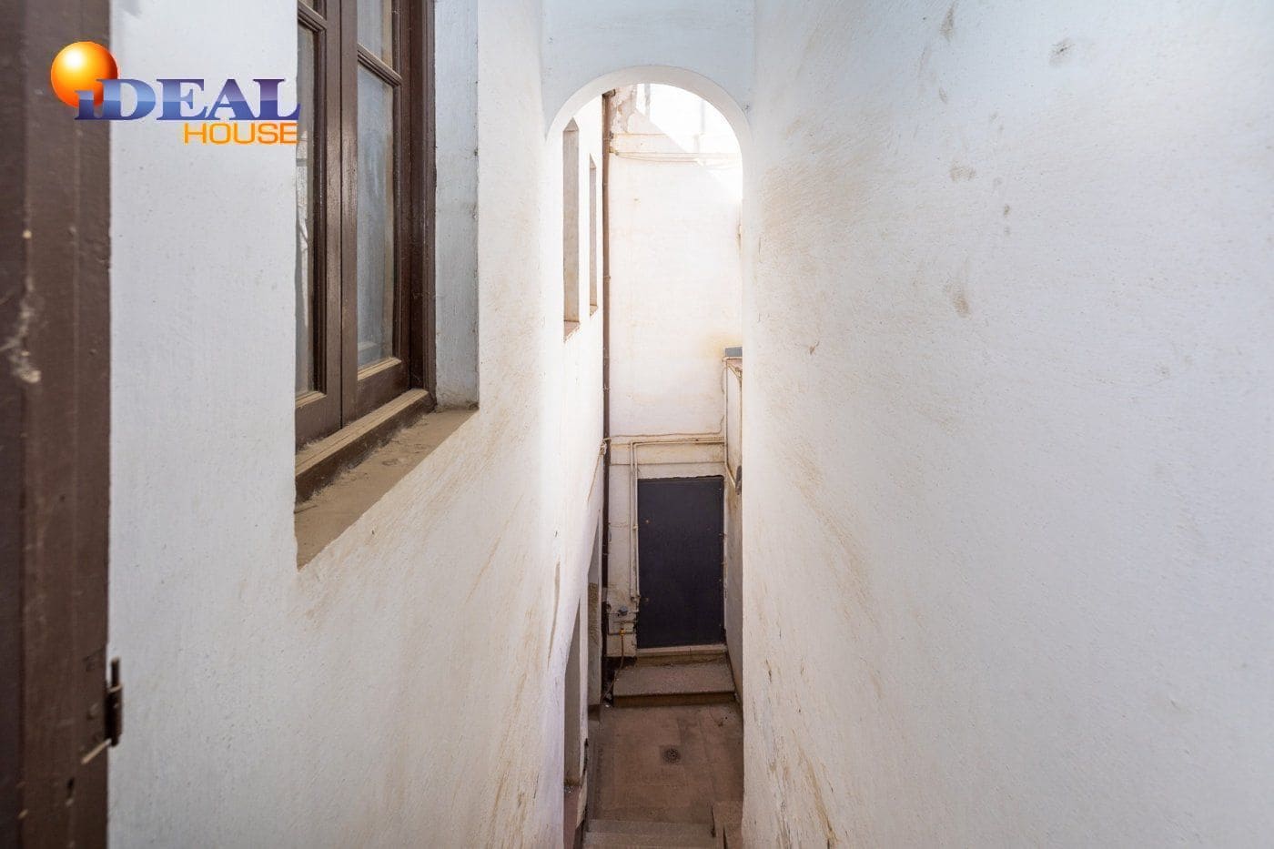 25 bedroom Villa for sale in Granada city - € 980,000 (Ref: 9433728)