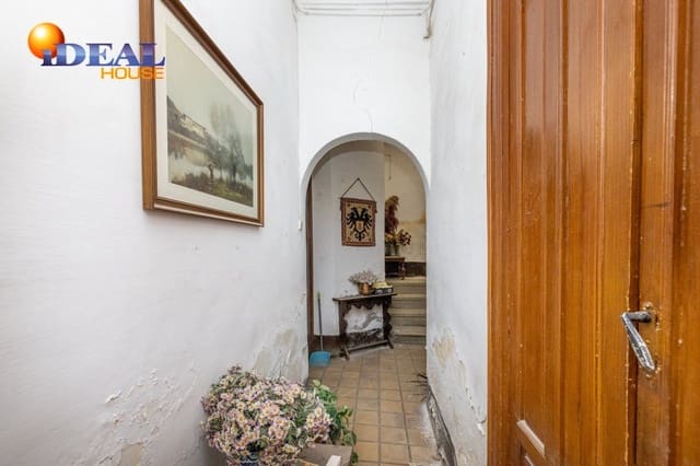 Chalet de 25 habitaciones en Granada ciudad en venta - 980.000 € (Ref: 9433728)