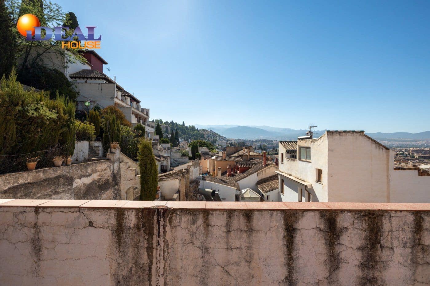 25 bedroom Villa for sale in Granada city - € 980,000 (Ref: 9433728)