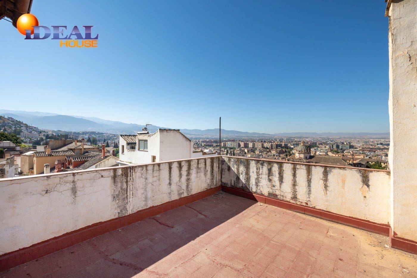 25 bedroom Villa for sale in Granada city - € 980,000 (Ref: 9433728)