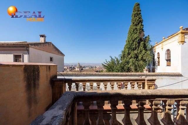 Chalet de 25 habitaciones en Granada ciudad en venta - 980.000 € (Ref: 9433728)