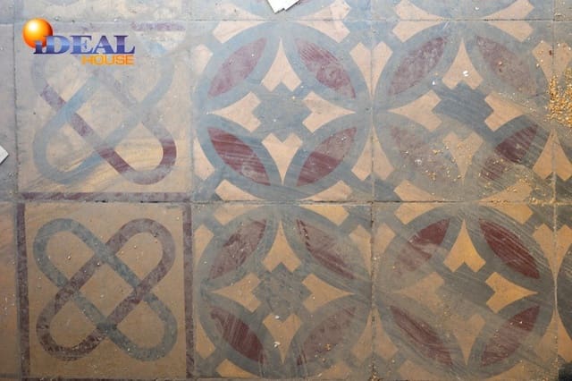 Chalet de 25 habitaciones en Granada ciudad en venta - 980.000 € (Ref: 9433728)