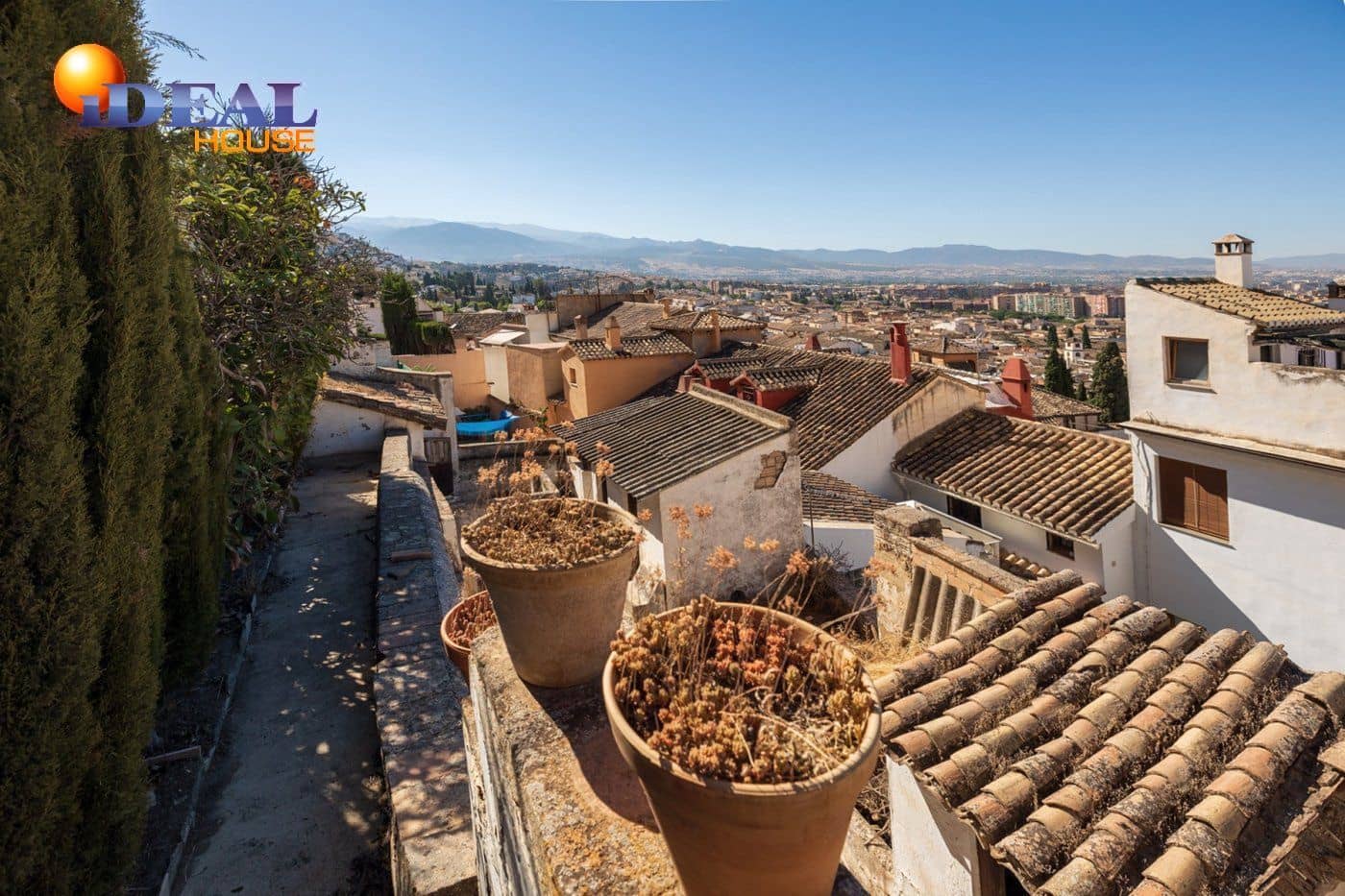 25 bedroom Villa for sale in Granada city - € 980,000 (Ref: 9433728)